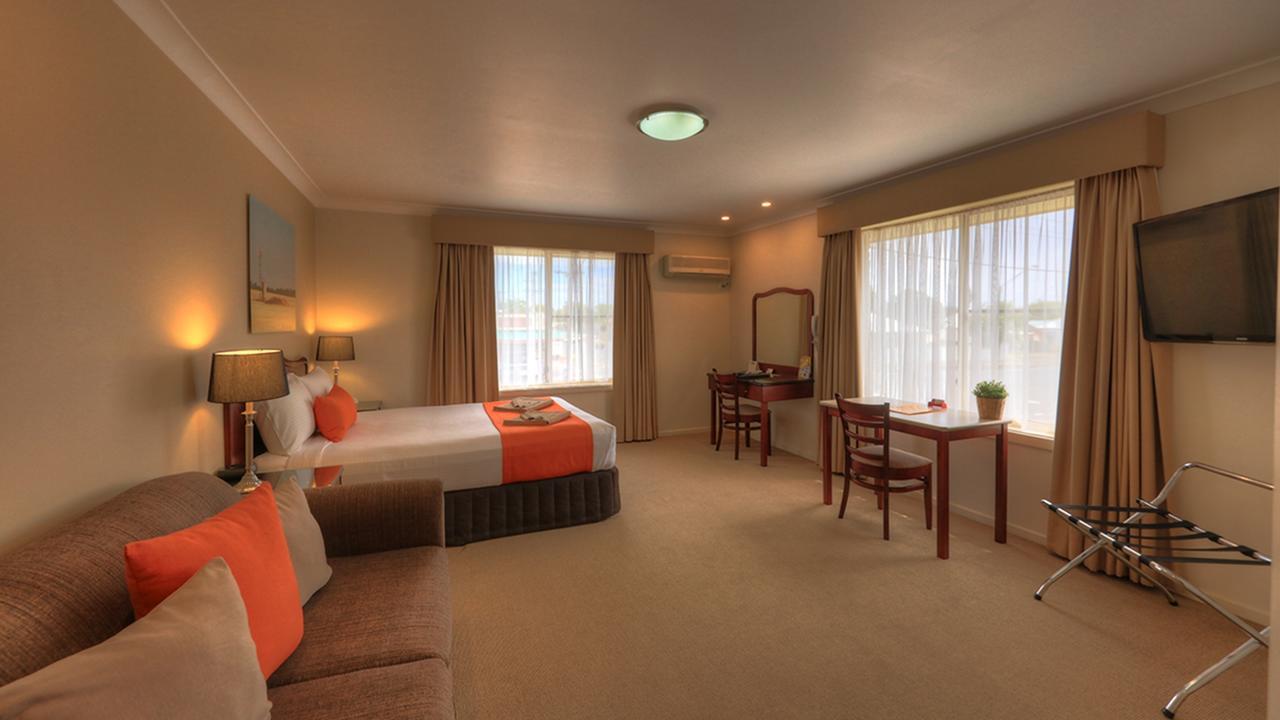 Endeavour Court Motor Inn Dubbo Eksteriør bilde