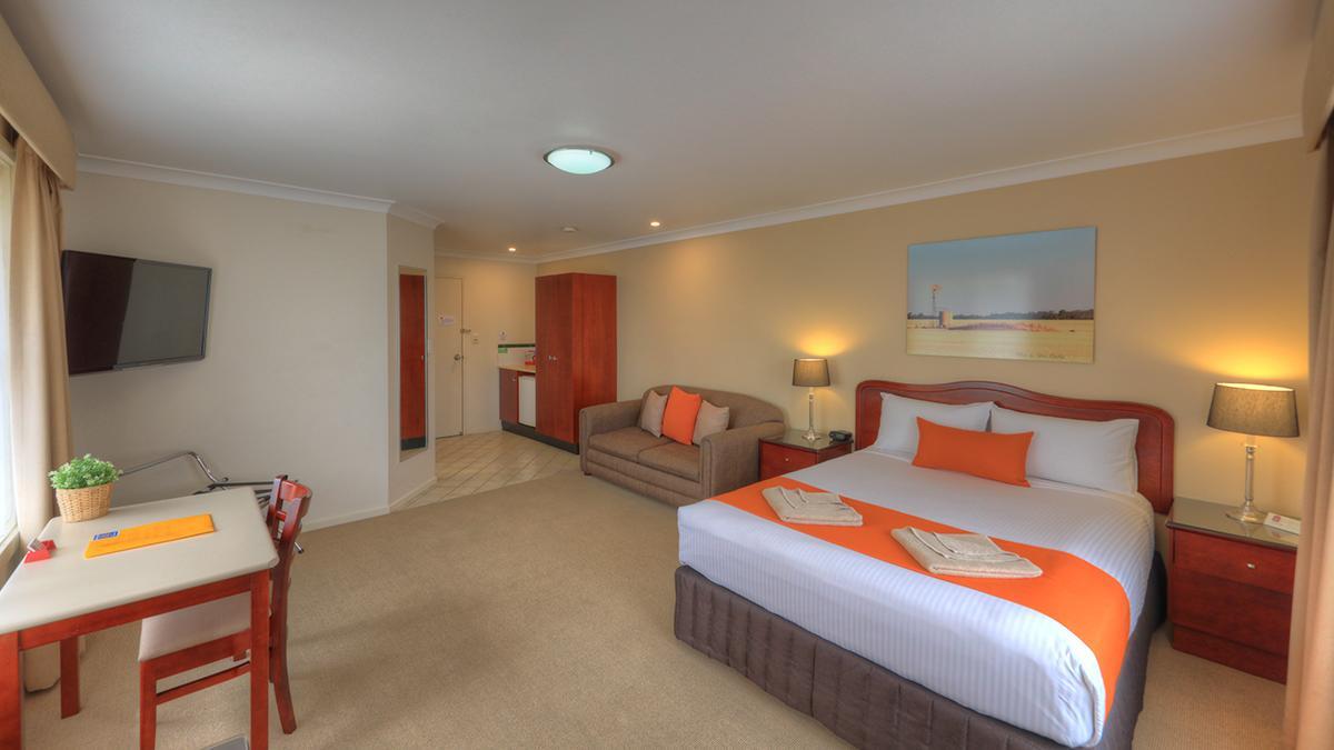 Endeavour Court Motor Inn Dubbo Eksteriør bilde